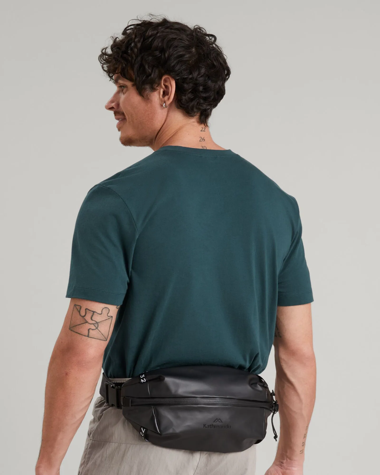 Amphi Cross Body Bag - Black Stingray